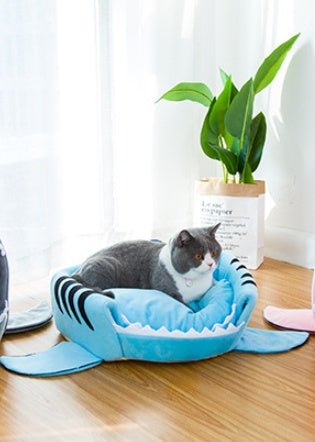 Creative Dual-Purpose Shark Pet Bed Small Dogs And Cats Warm Pet Bed - Miramor